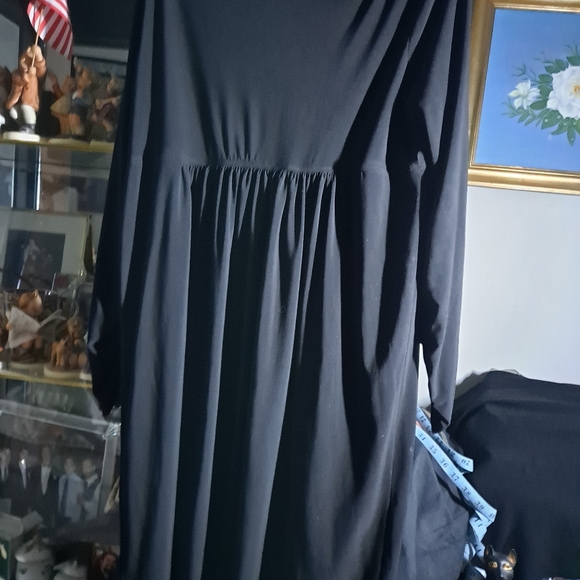 Norma Kamali BLACK DRESSLONG SLEEVE - Picture 4 of 8